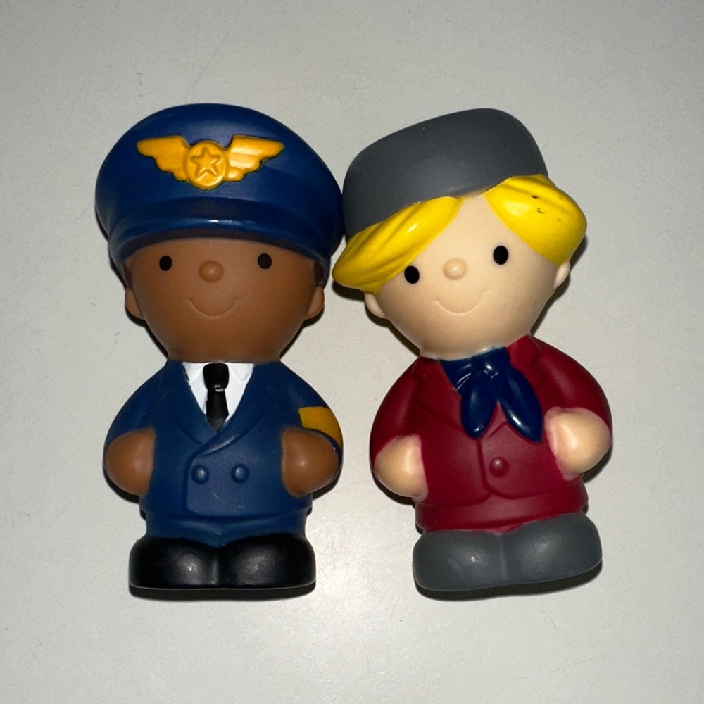 👨🏽‍✈️Airplane Pilot + Stewardess Aviation Toy Figure Set